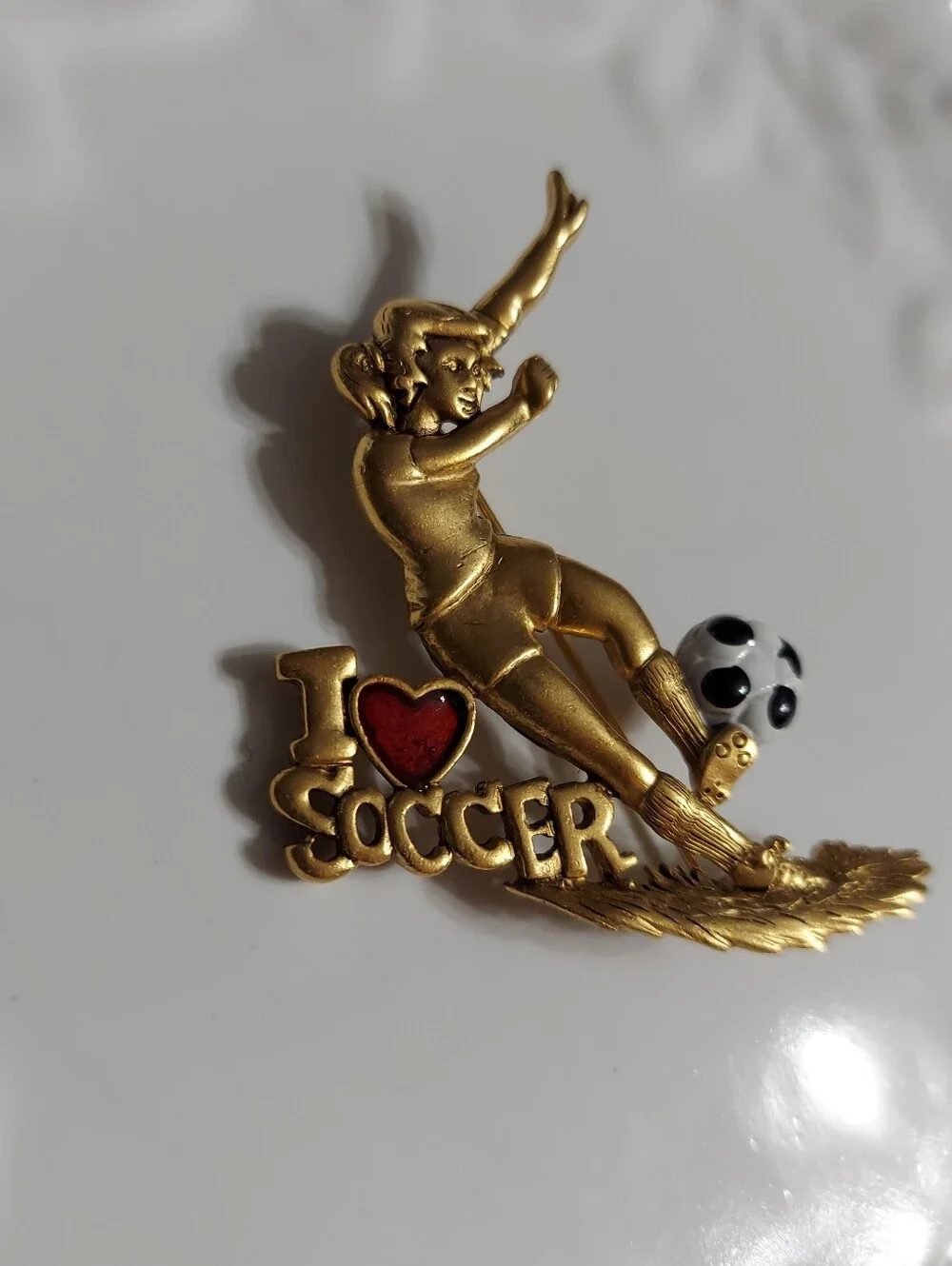 Danecraft Textured-Frosty Gold Tone/Enamel 'I Love Soccer' Brooch/Pin